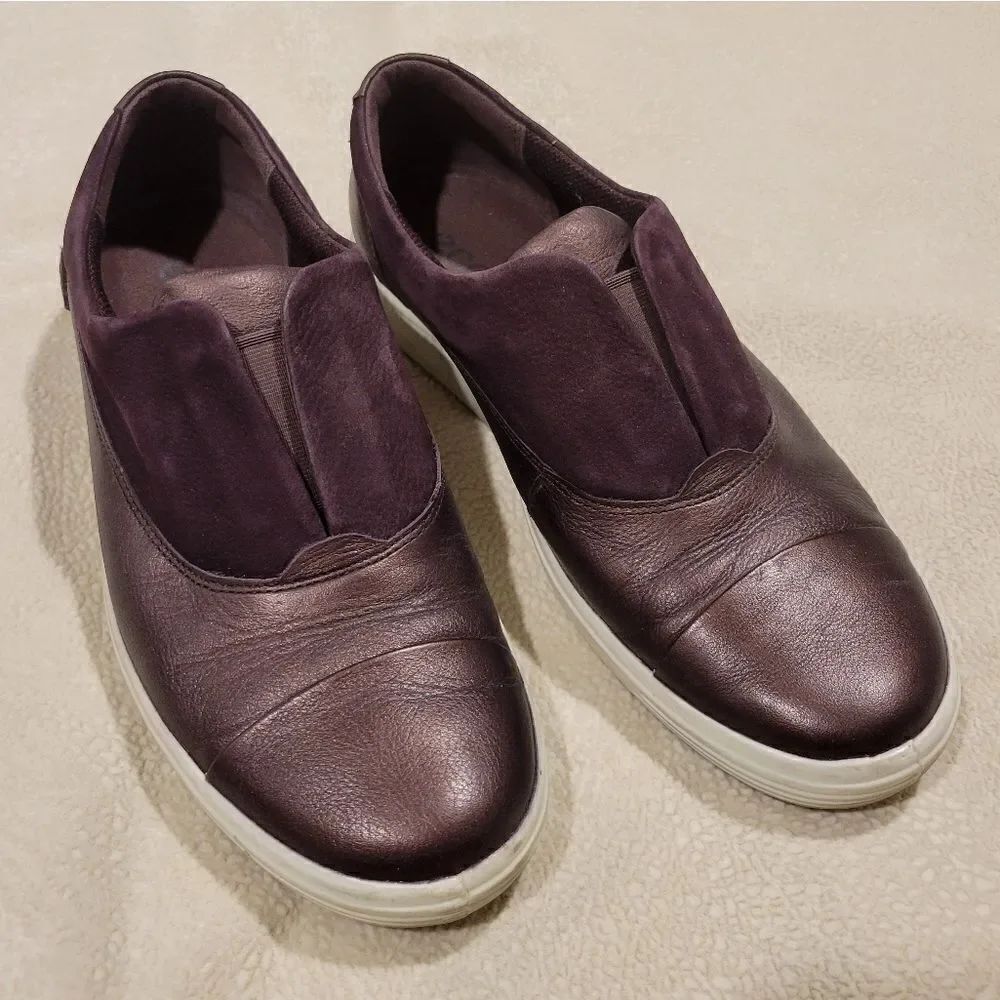 Ecco Soft 7 Women's Slip On Leather Nubuck Metallic Sneakers Fig Purple, Sz 40